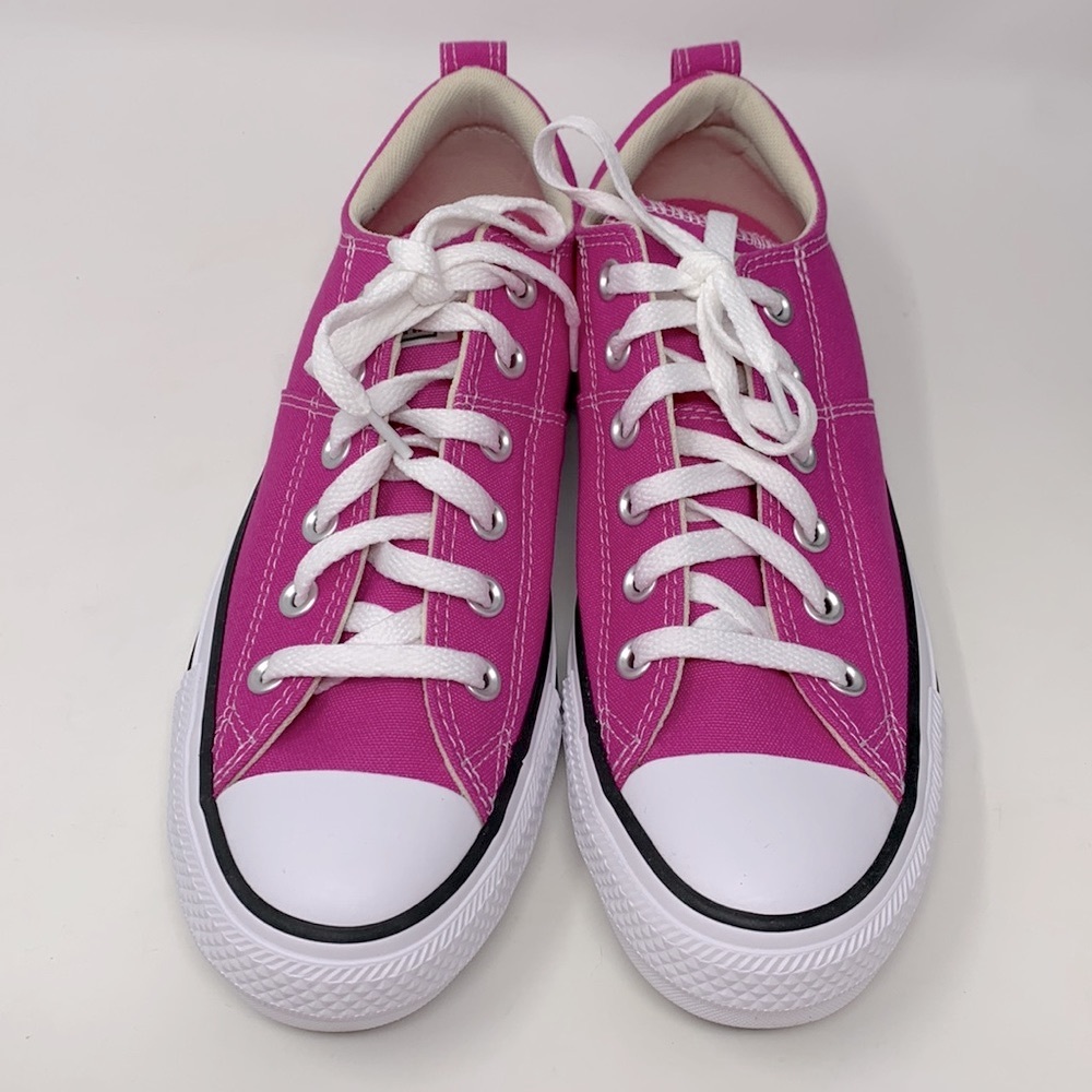 NIB Converse Chuck Taylor All Star Low Top Sneaker Hyper Hot Fushia Pink - Picture 3 of 8